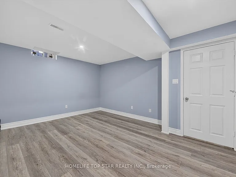 7 SW Littleborough Ct E — Photo 14