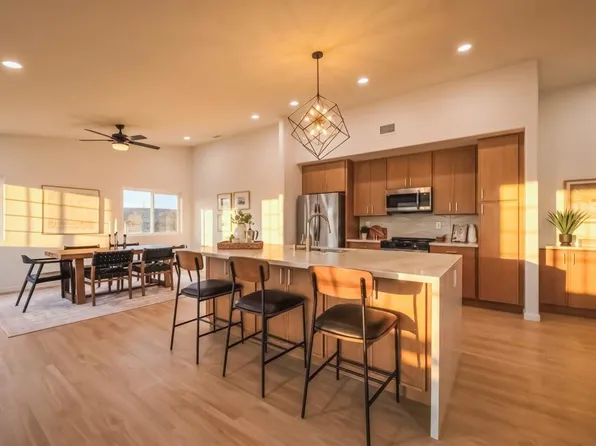 5240 Jack Pine Ct, Oceanside, CA 92056