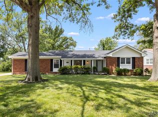 12563 Shepherd Dr, Florissant, MO 63033