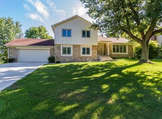 418 Roxbury Ln, Noblesville, IN 46062