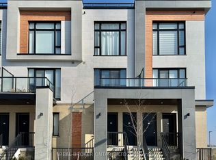 11 Steckley House Ln #404, Richmond Hill, ON