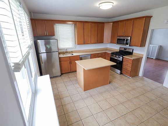 Fully-equipped kitchen