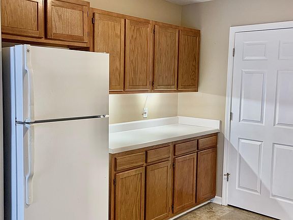 4th image of 1721 Canton Ave #A