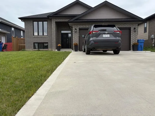 407 Thompson Ave #2, Amherstburg, ON N9V 0G8