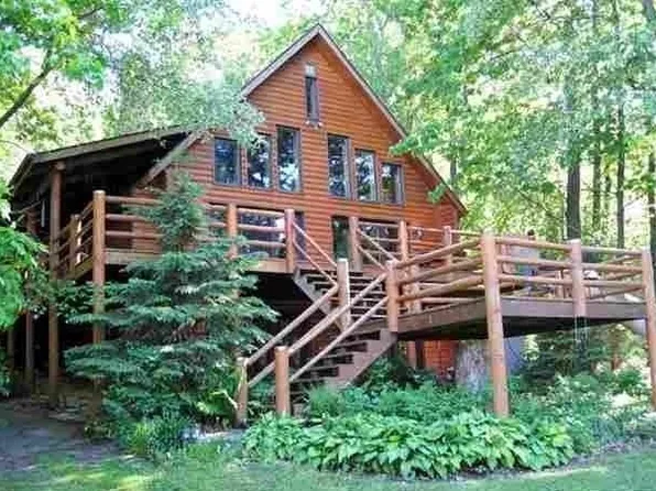 W1510 Sandstone Ave, Ripon, WI 54971