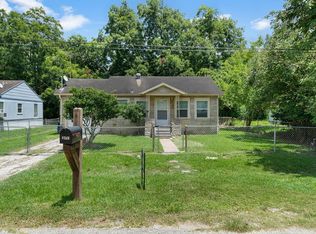 6717 Carver Ave, Hitchcock, TX 77563