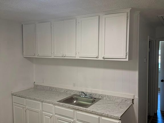 3rd image of 1709 44th Ave