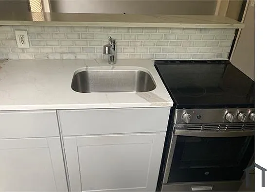 1 bed, 700 sqft, $950 — Photo 2