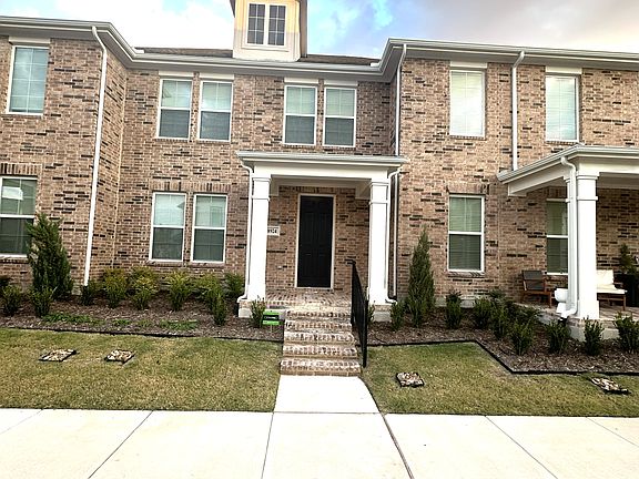 2nd image of 8924 Scarp Hill Ln