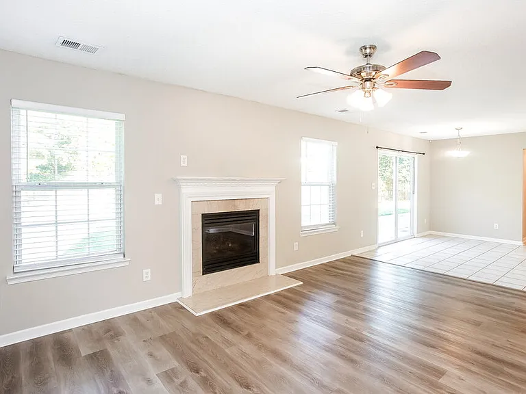 9705 Avensong Crossing Dr — Photo 5
