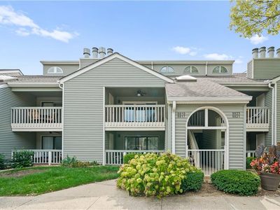 8819 W 106th Ter, Overland Park, KS, 66212