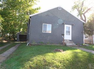 510 E Van Buren St, Centerville, IA 52544