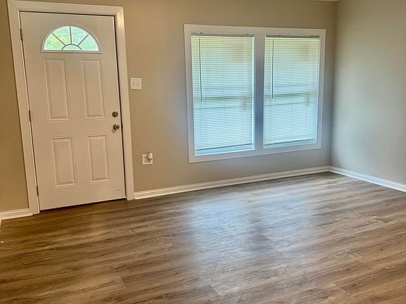 2nd image of 301 Ferriday Dr