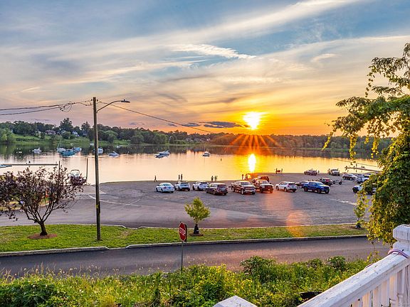 3rd image of 538 Main Street