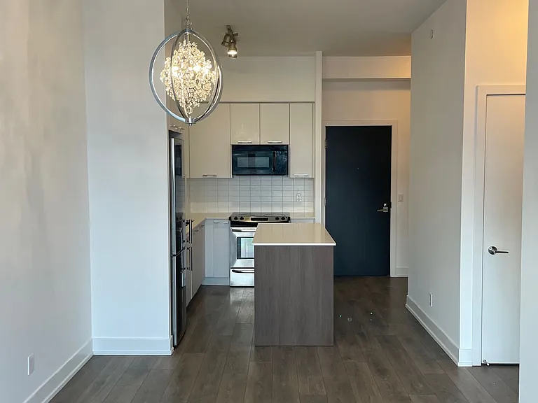9471 Yonge St #337 — Photo 5