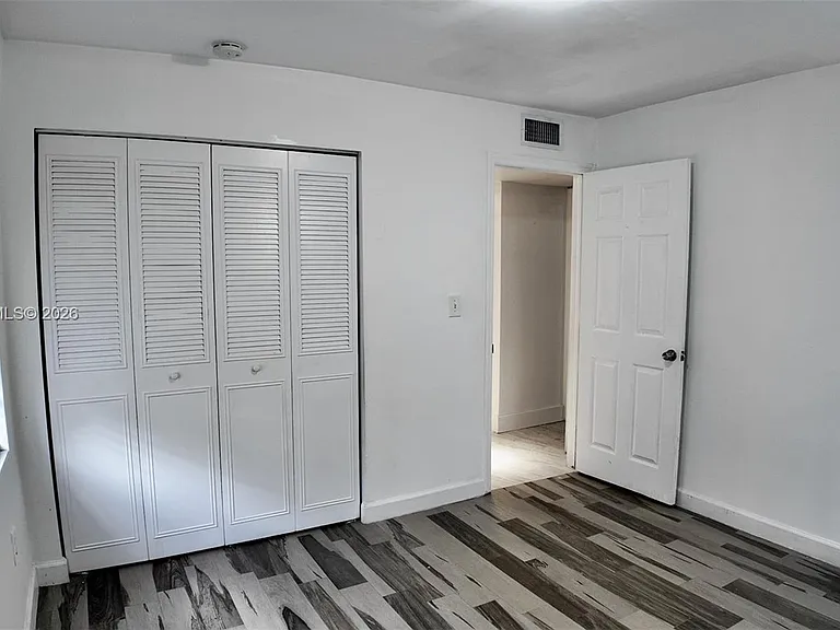 2138 SW 6th St #101 — Photo 23