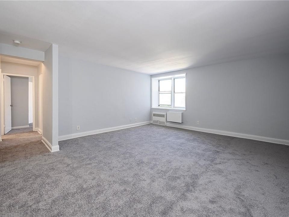 1st image of 4 Sadore Lane #5Z