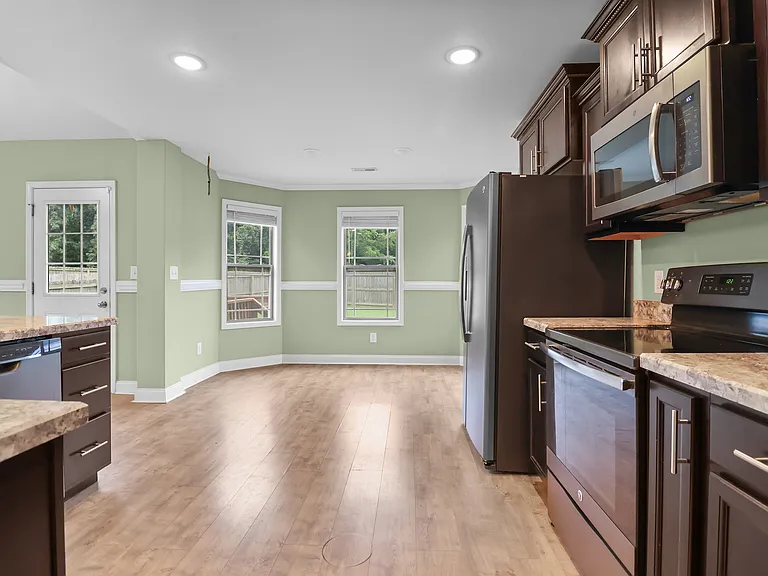 128 Sycamore Hill Dr — Photo 16