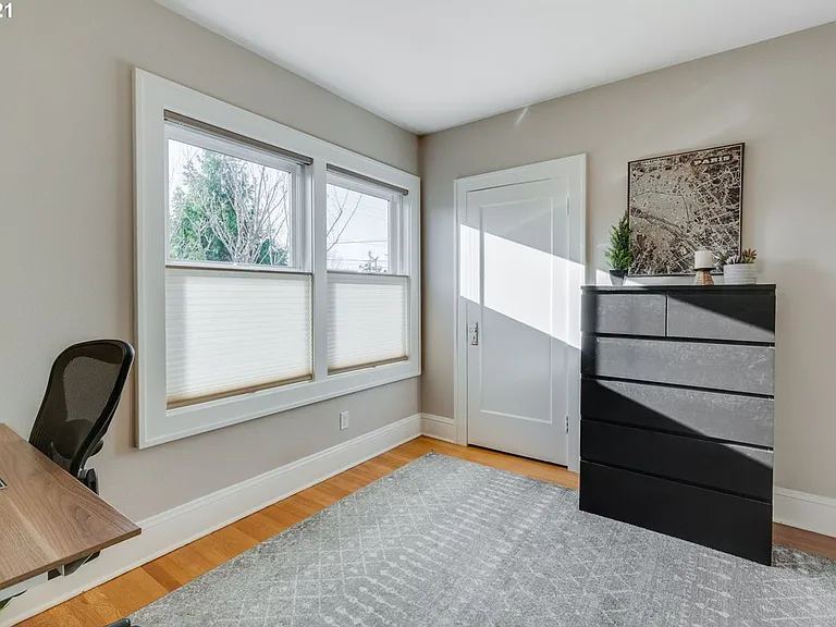 1823 N Ainsworth St — Photo 14
