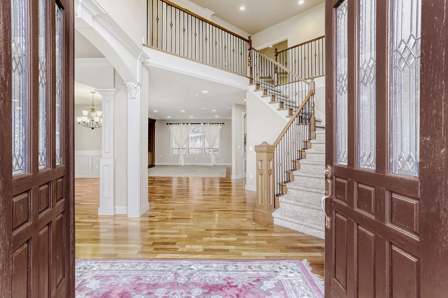 5 bed, 3.5 bath, 3960 sqft, $4,195 — Photo 4
