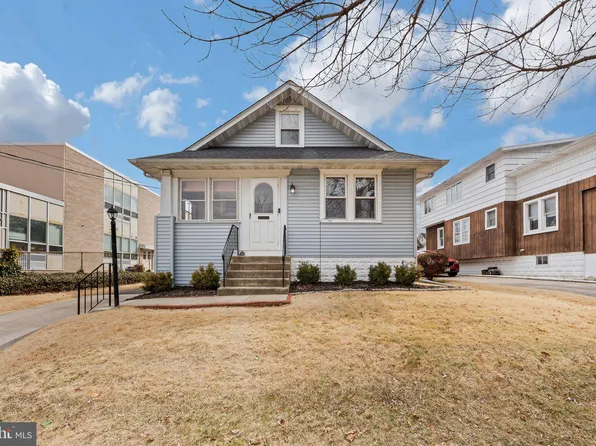 328 Mansion Ave, Audubon, NJ 08106
