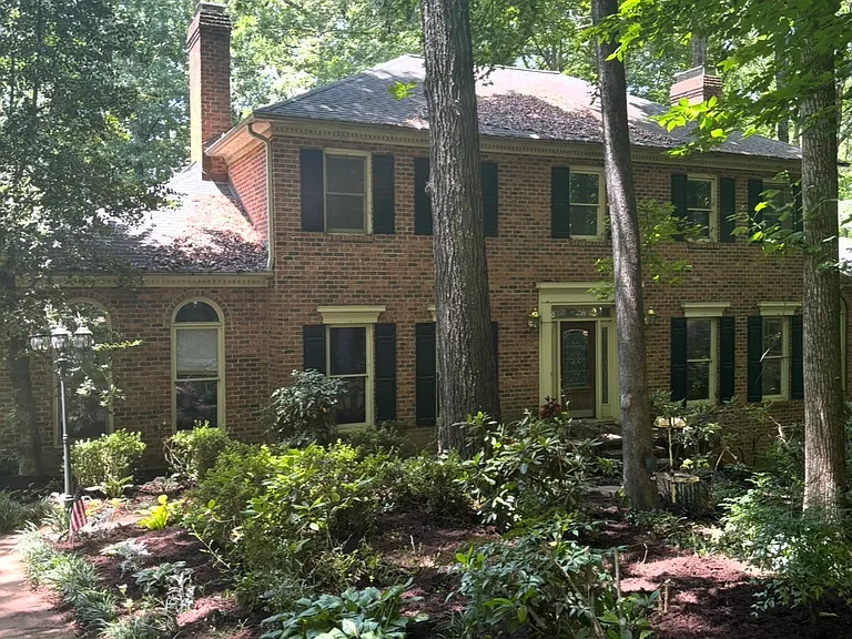2060 Huntington Woods Dr — Photo 6