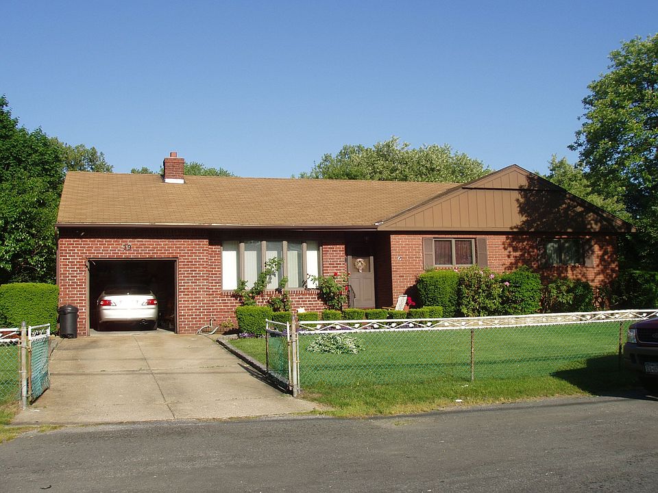 39 Violet St.