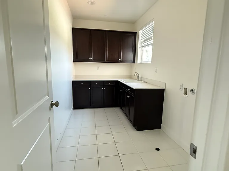 14072 Volare Ct — Photo 42