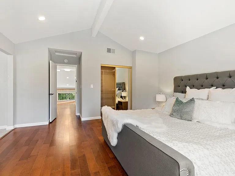 4880 Creekwood Dr — Photo 25