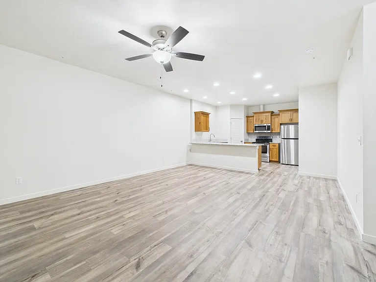Bellevue Towers LLC — Photo 8