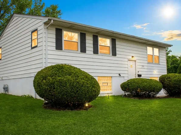 299 Beacon Blvd, Chicago Heights, IL 60411