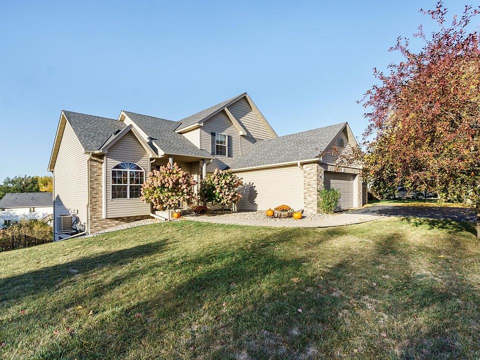 1st image of 9300 Glenborough Dr