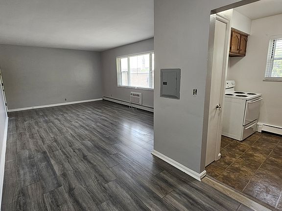 3rd image of 5350 Waltella Pl #9