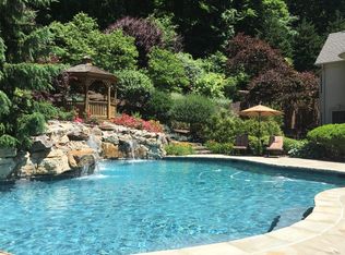 5 Buchman Ct, Bridgewater, NJ 08807