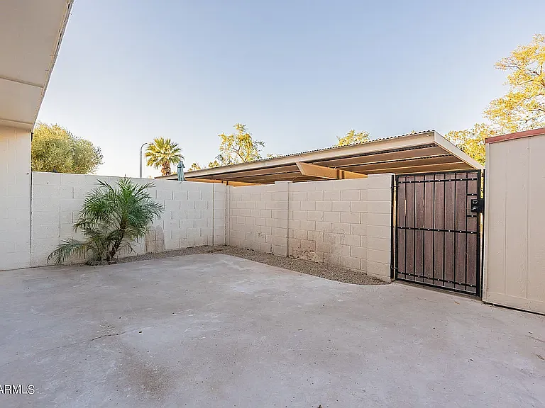 4030 N Granite Reef Rd — Photo 17