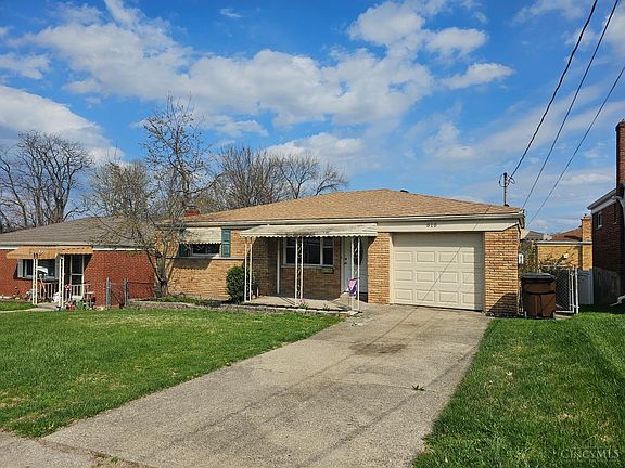 3rd image of 818 Woodyhill Dr