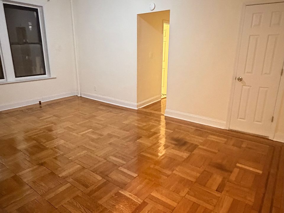 1st image of 11940 Metropolitan Ave APT B2