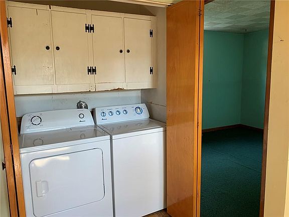 4th image of 525 Glenn Ave