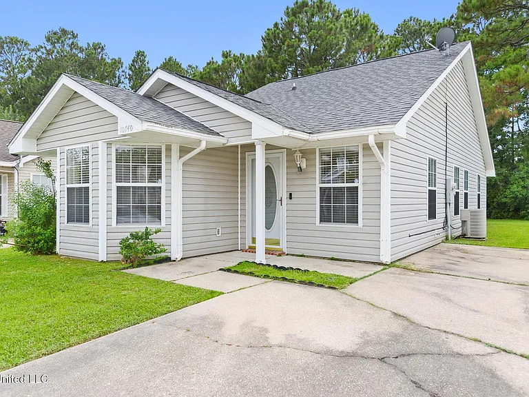 10740 E Bay Tree Dr — Photo 2