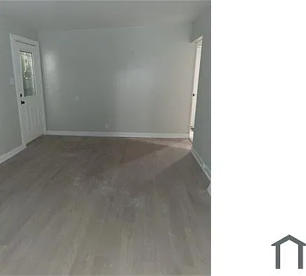 3 bed, $1,575 — Photo 2