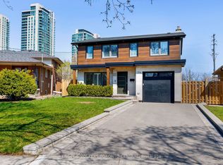 34 Rufford Rd, Toronto, ON M8W 4V6