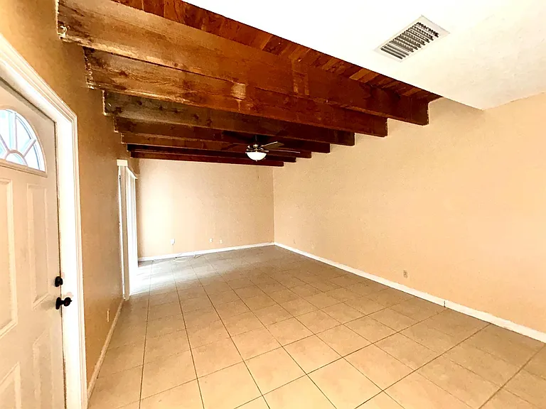 11983 Shakerwood Ln — Photo 11