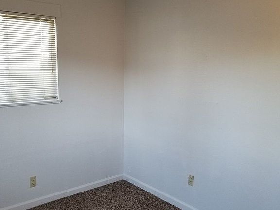 3rd image of 961 Pacific St #961