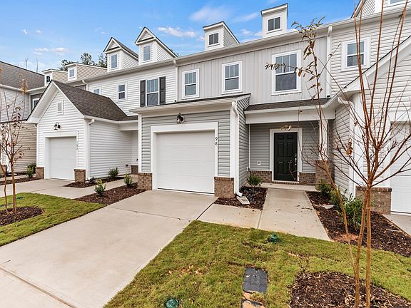 2nd image of 71 Little Leaf Ln