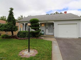 206 Pulaski Blvd, Toms River, NJ 08757