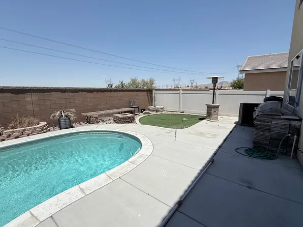 16764 Desert Lily St, Victorville, CA 92394