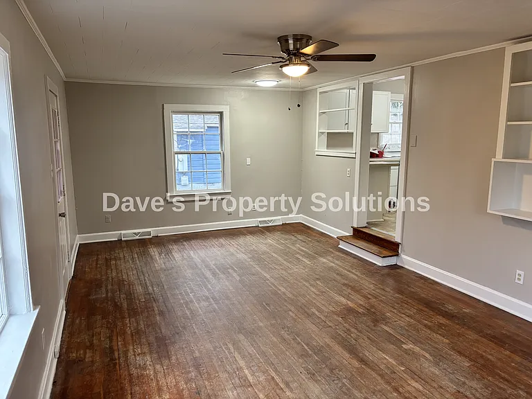 203 Parkwood Ave — Photo 8