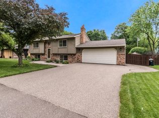 16430 Fernando Way, Rosemount, MN 55068
