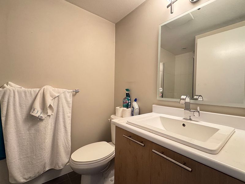 Surrey Townhouse for rent - 3 Bedrooms — photo 11