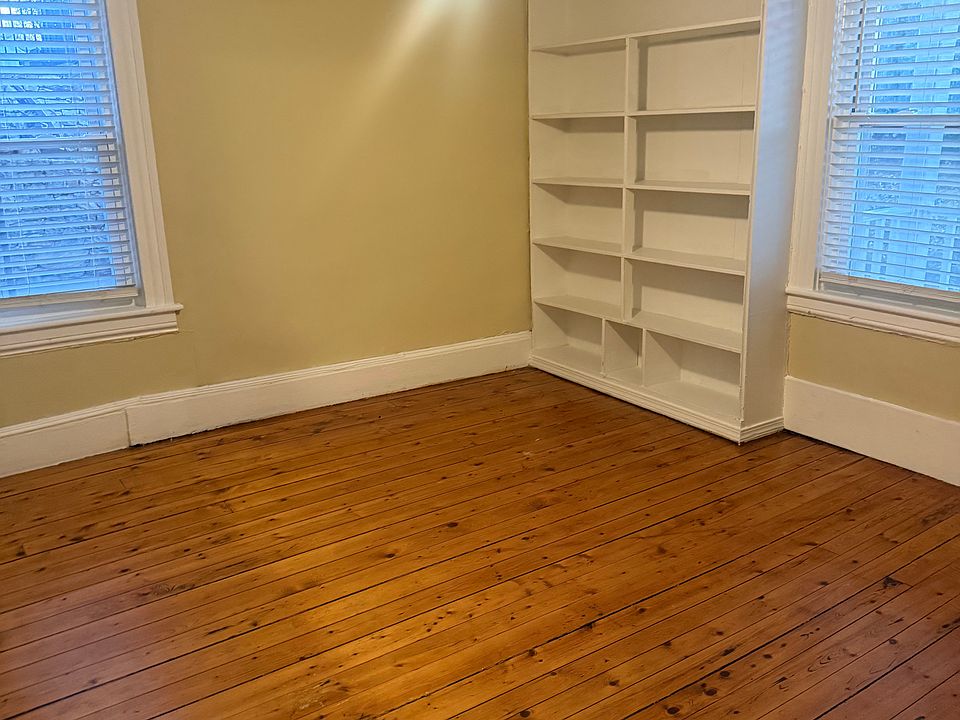 2nd image of 197 Valley St APT 1
